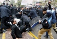 Violent clash Between Police and Lawyers in Pakistan