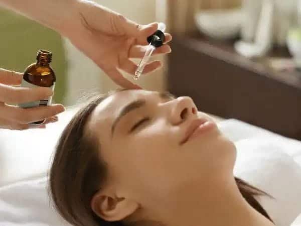 Use Homemade Serum For Glowing Skin, Learn How To Make It