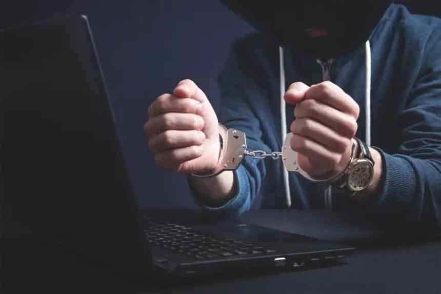 delhi-police-arrested-cyber-criminal-from-nawada