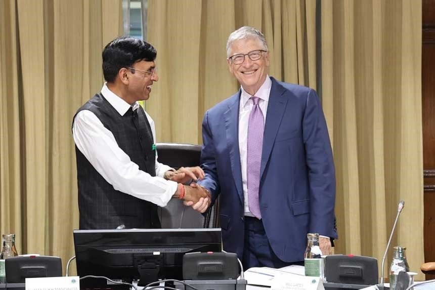 Mansukh Mandaviya met Bill Gates