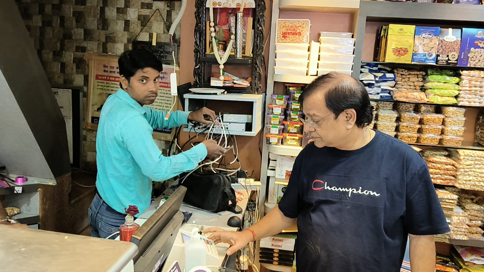 Theft in Ranchi Upper Bazaar Shop