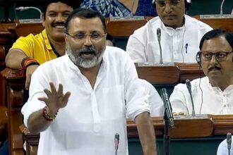 BJP MP Nishikant Dubey Demanded to make 5 Districts