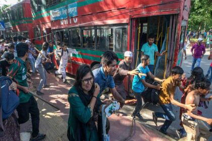 Indian Students Returning from Bangladesh